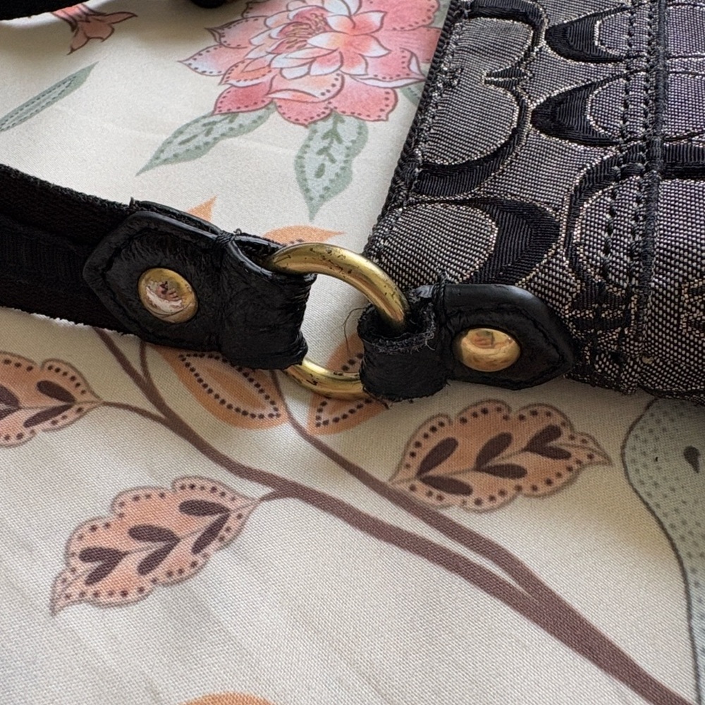 Coach Poppy Black and Gold Crossbody - Picture 5 of 10